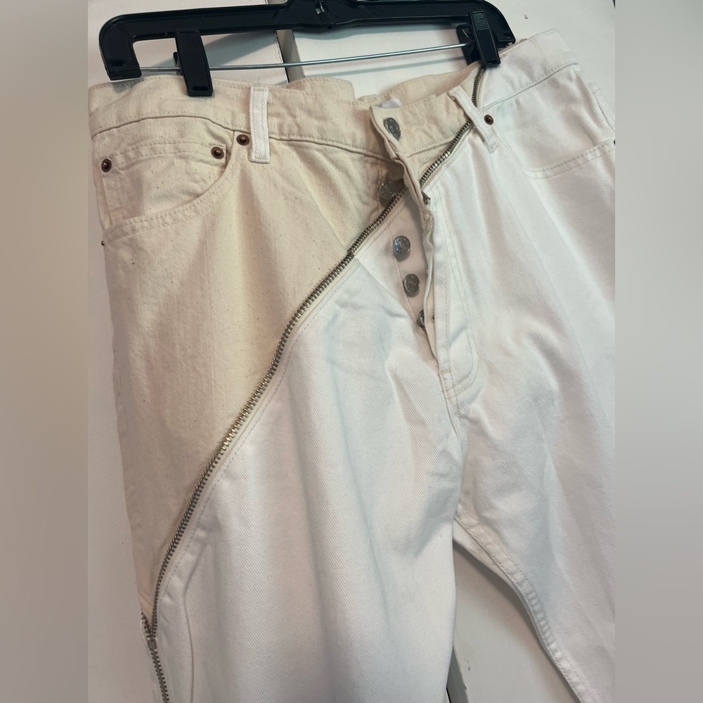 EB Denim Cream and White Jeans w/ Zipper detail - NWT Size 32 - Picture 6 of 10